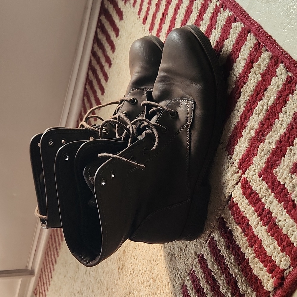 Size 8 boots